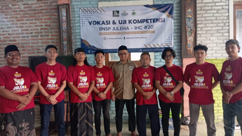 Juru Sembelih Halal (JULEHA) dalam agenda vokasi dan sertifikasi kompetensi Juleha angkatan 20 yang diadakan IHC di Jombang 21-22 November 2025.