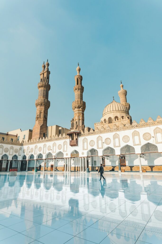 Masjid Al-Azhar Mesir, Photo by Seif Amr / Unsplash